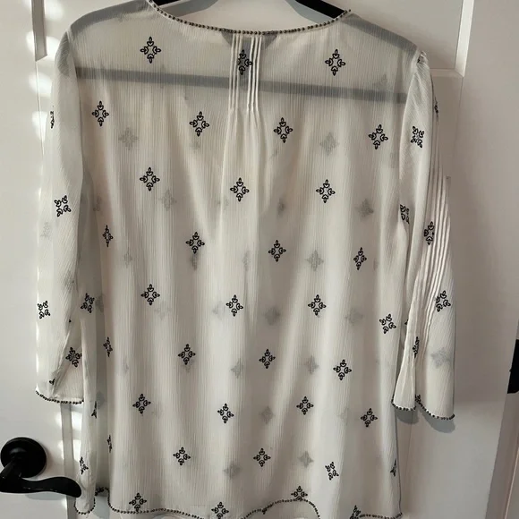White House Black Market White and Black Women's Top 3/4 sleeve boho - Picture 11 of 14